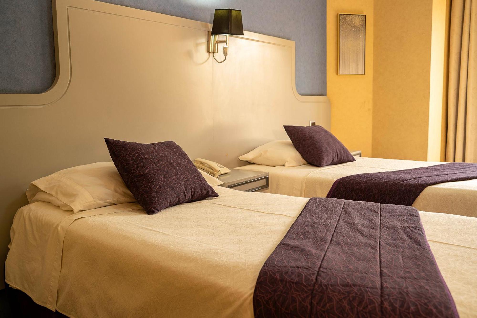 Infinity Park Hotel — Photos 1